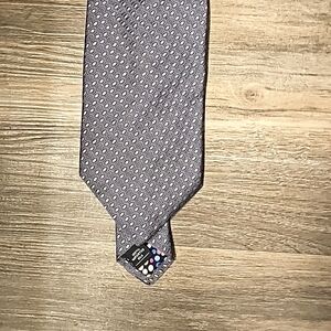 100% silk City of London Tie